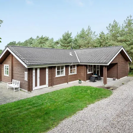 Holiday home Stunning In Logstor With Wifi
